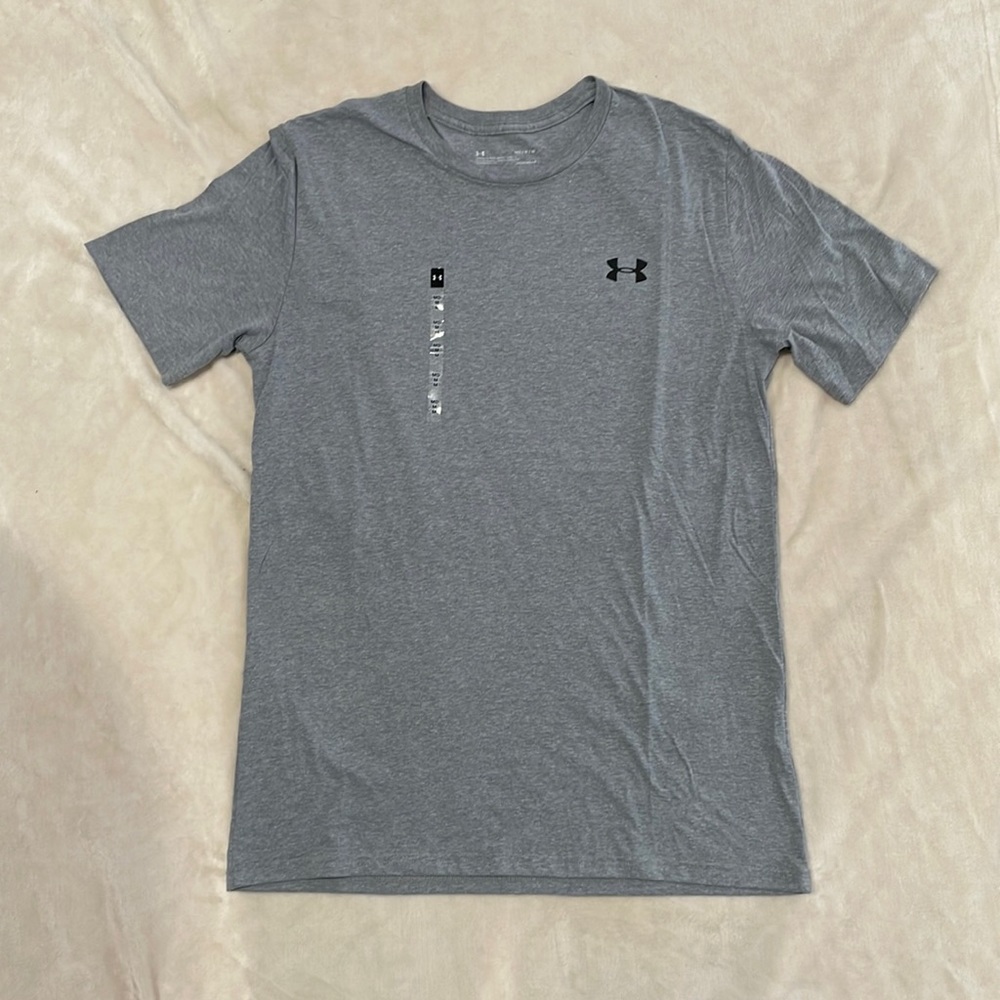 NWT Under Armour T-shirt